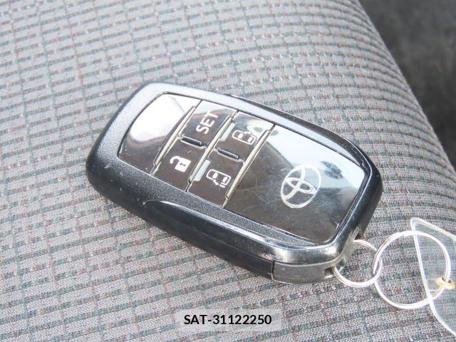 Toyota SIENTA 2021-03 8849943-8