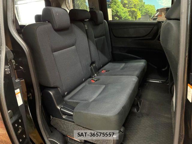 Toyota SIENTA 2016-08 8850652-9