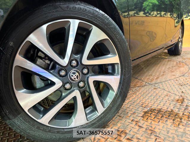 Toyota SIENTA 2016-08 8850652-14