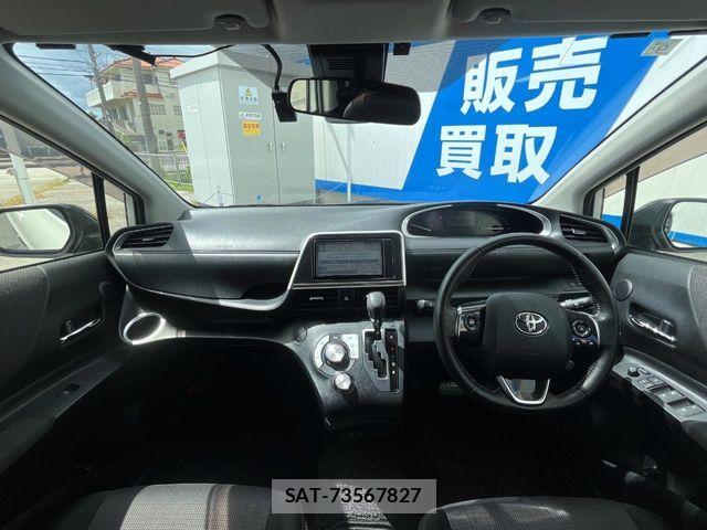 Toyota SIENTA 2021-09 8850650-1