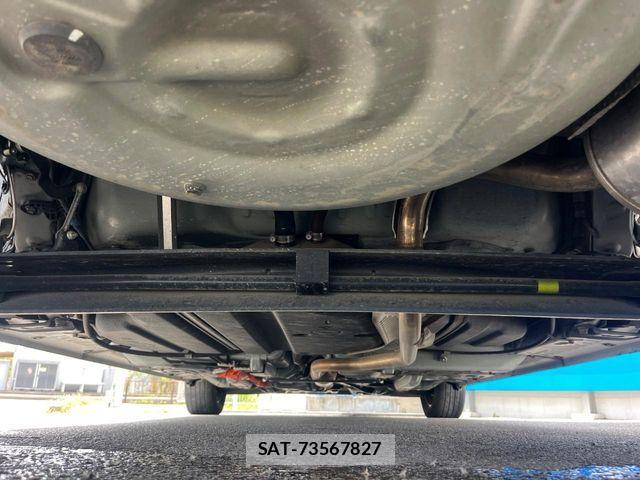 Toyota SIENTA 2021-09 8850650-19
