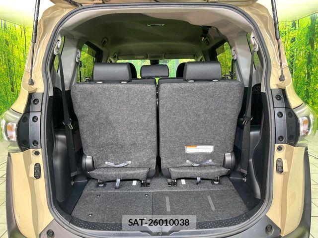 Toyota SIENTA 2021-12 8850649-10