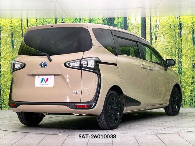 Toyota SIENTA 2021-12 8850649-17