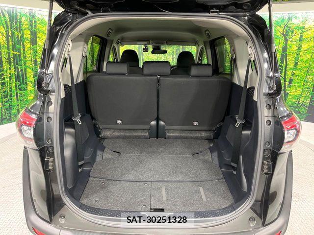 Toyota SIENTA 2021-05 8849932-9
