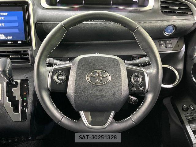 Toyota SIENTA 2021-05 8849932-10