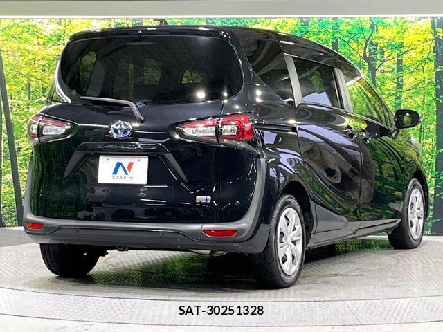 Toyota SIENTA 2021-05 8849932-16