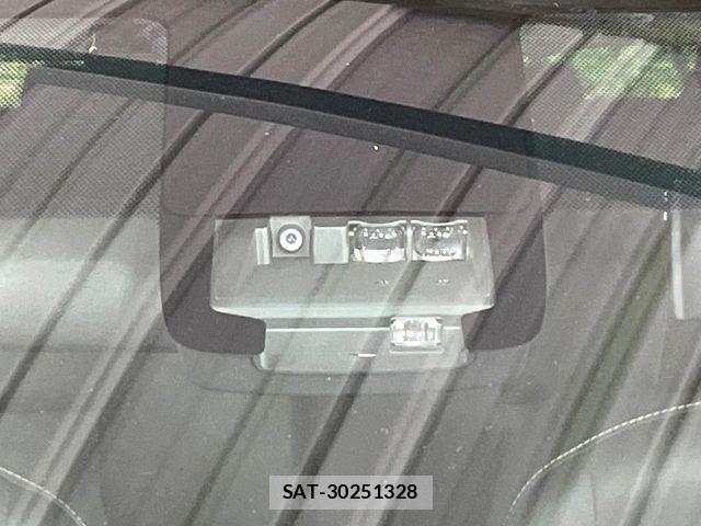 Toyota SIENTA 2021-05 8849932-3