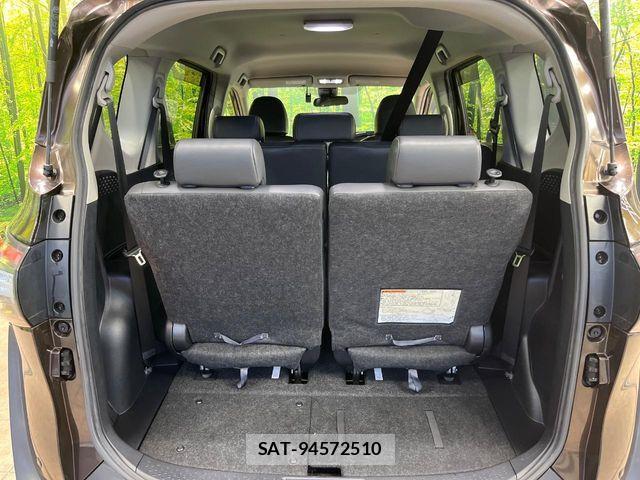 Toyota SIENTA 2017-10 8850655-12