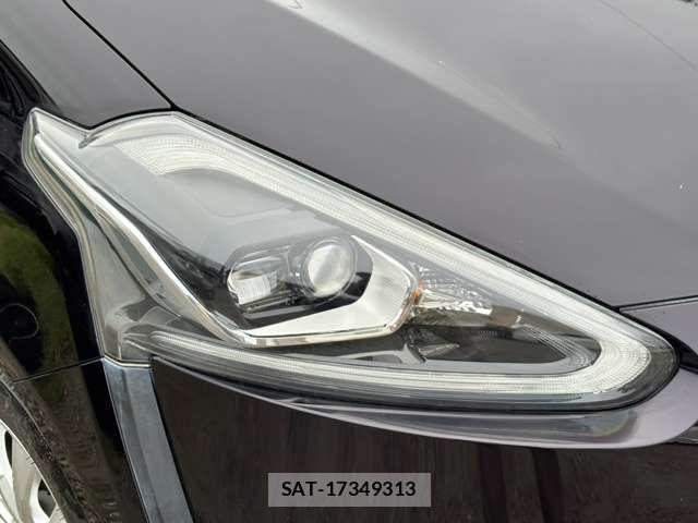 Toyota SIENTA 2017-09 8882179-14