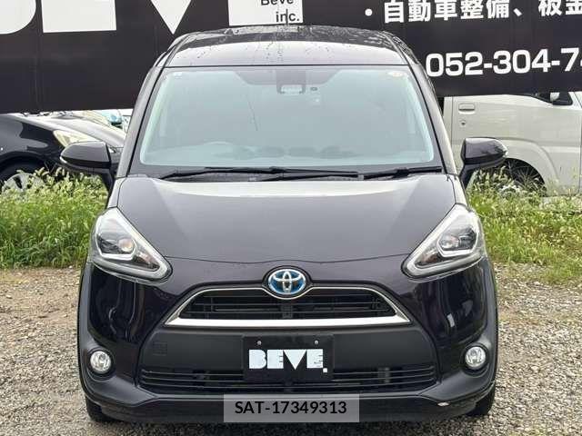 Toyota SIENTA 2017-09 8882179-16