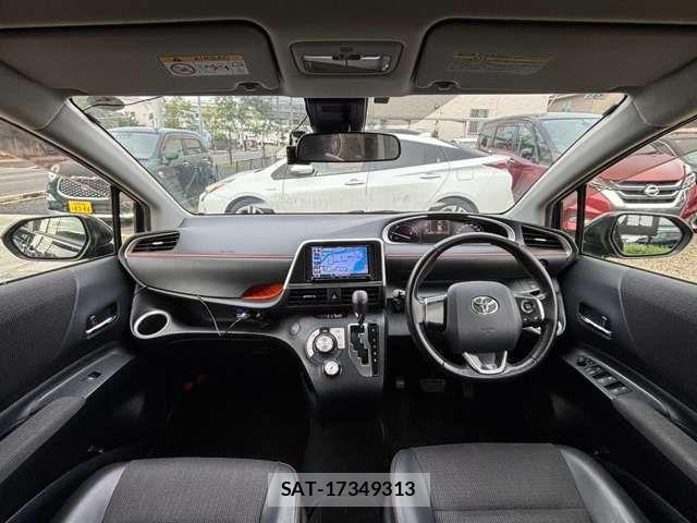 Toyota SIENTA 2017-09 8882179-3