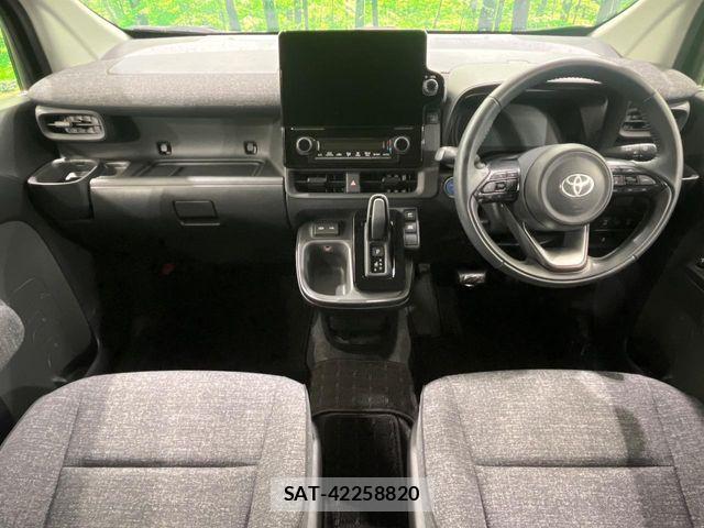 Toyota SIENTA 2023-04 8882159-1
