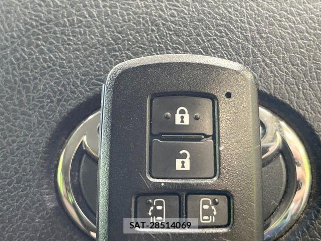 Toyota SIENTA 2016-02 8882185-6