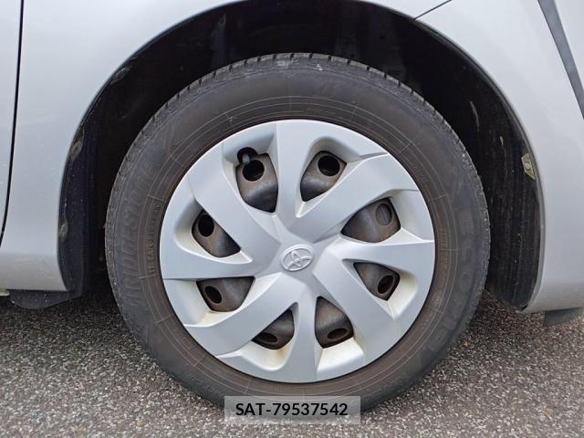 Toyota SIENTA 2015-08 8882175-9