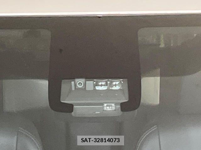 Toyota SIENTA 2022-01 8882170-2