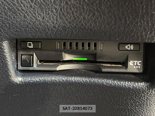 Toyota SIENTA 2022-01 8882170-6