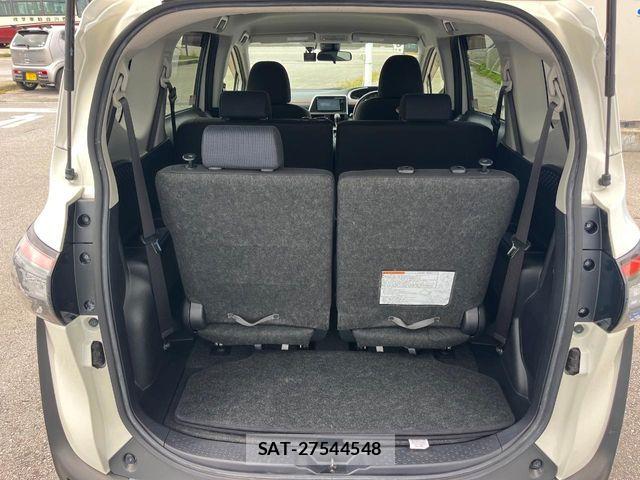 Toyota SIENTA 2016-03 8882176-10