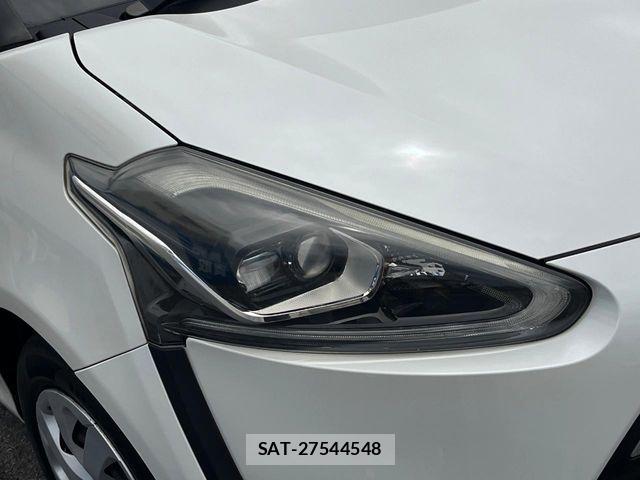 Toyota SIENTA 2016-03 8882176-12