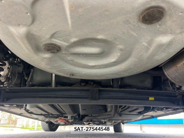 Toyota SIENTA 2016-03 8882176-19