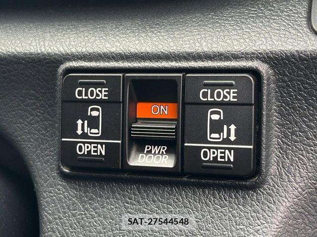 Toyota SIENTA 2016-03 8882176-5