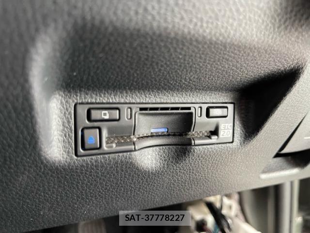 Toyota SIENTA 2025-06 8882160-16