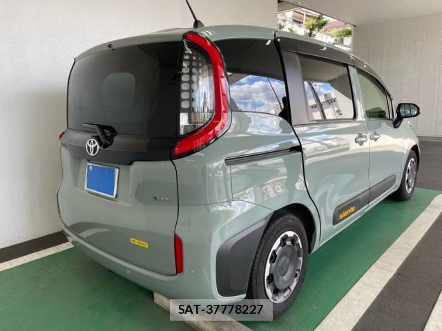 Toyota SIENTA 2025-06 8882160-2