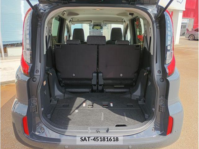 Toyota SIENTA 2023-09 8882166-17