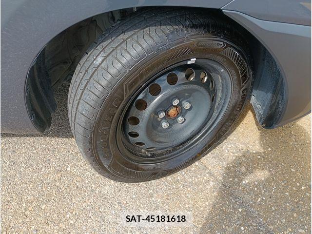 Toyota SIENTA 2023-09 8882166-3