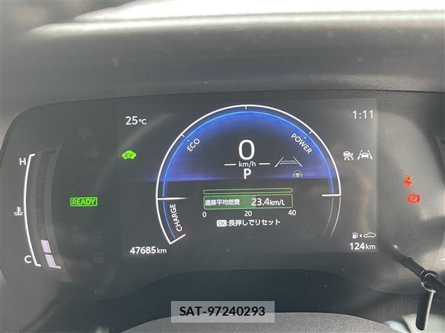 Toyota SIENTA 2024-03 8882163-12