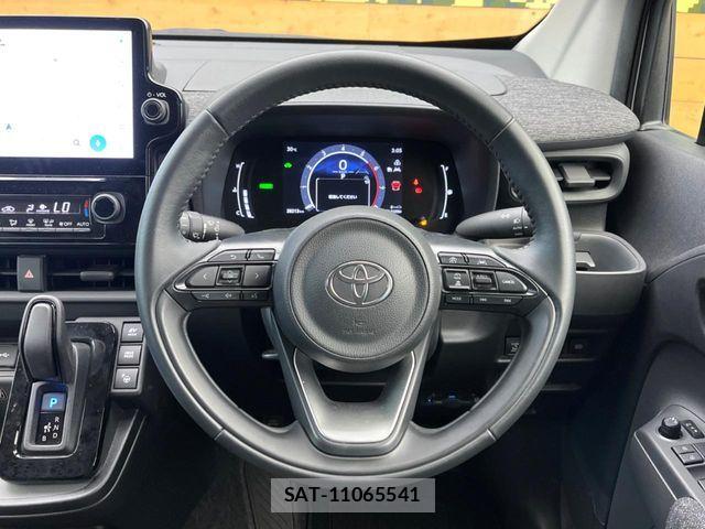 Toyota SIENTA 2022-12 8882161-11