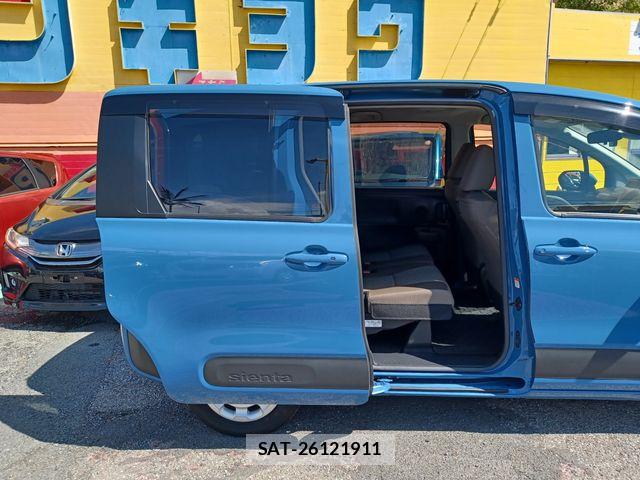 Toyota SIENTA 2023-04 8882165-9