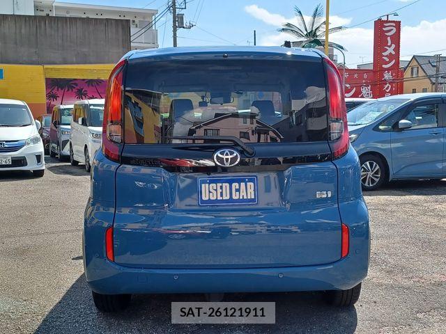 Toyota SIENTA 2023-04 8882165-10