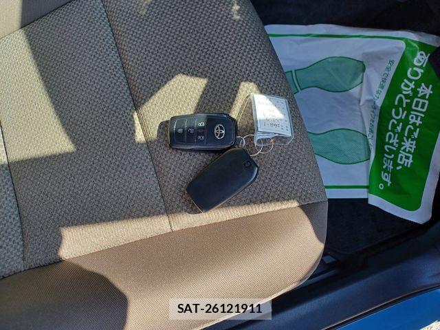 Toyota SIENTA 2023-04 8882165-27