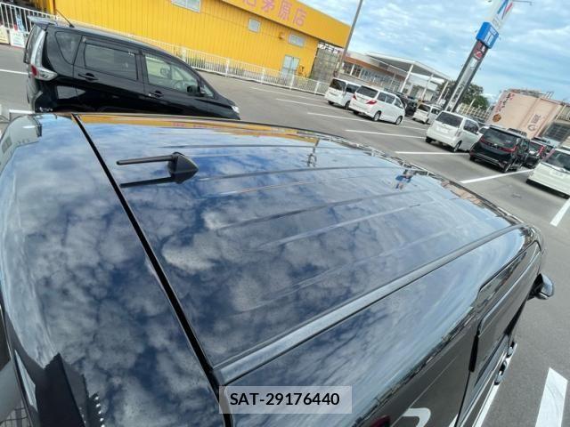Toyota SIENTA 2015-12 8882187-9