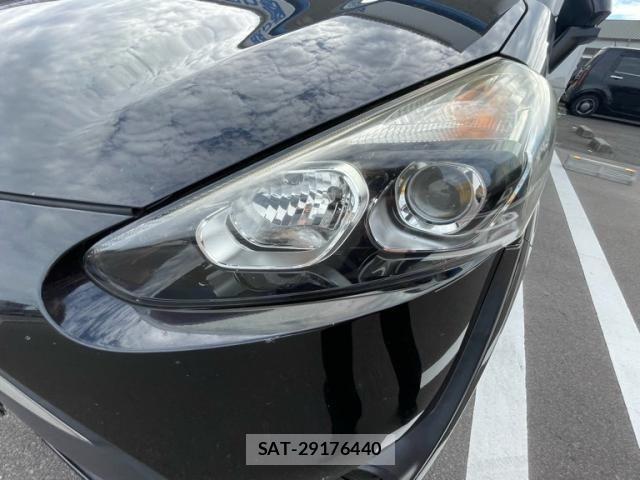 Toyota SIENTA 2015-12 8882187-11