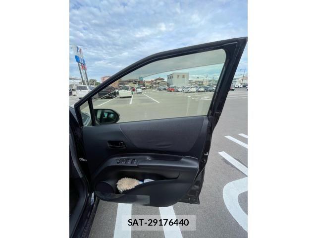 Toyota SIENTA 2015-12 8882187-13