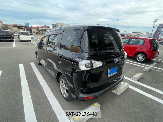 Toyota SIENTA 2015-12 8882187-4