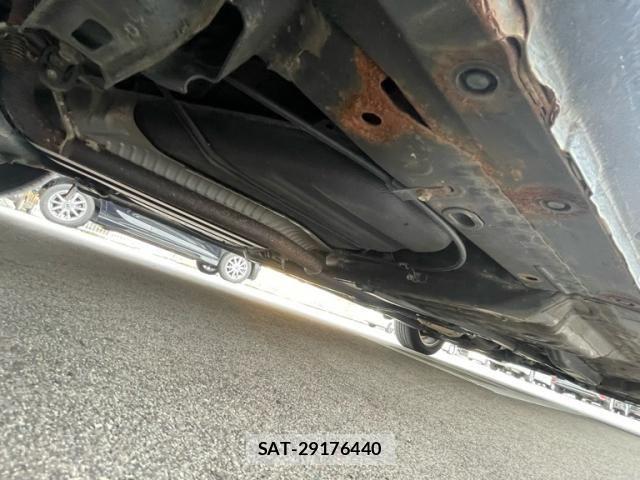 Toyota SIENTA 2015-12 8882187-7