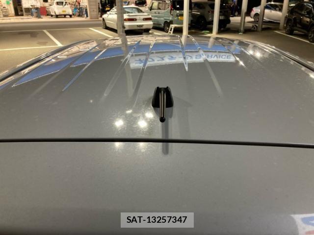Toyota SIENTA 2019-02 8882182-9