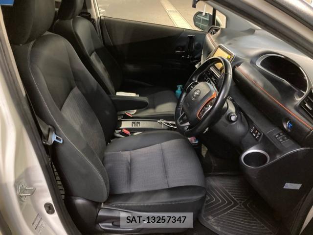 Toyota SIENTA 2019-02 8882182-10