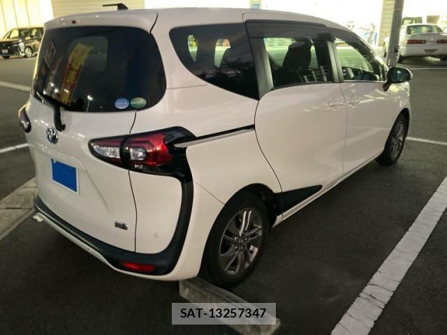 Toyota SIENTA 2019-02 8882182-2