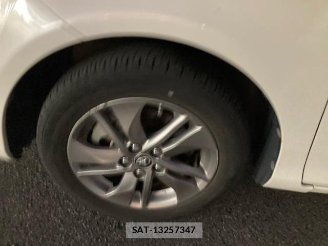 Toyota SIENTA 2019-02 8882182-7