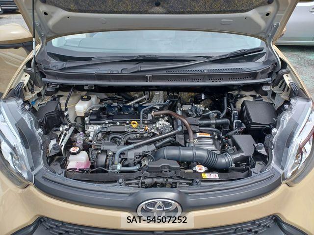 Toyota SIENTA 2024-12 8882164-14