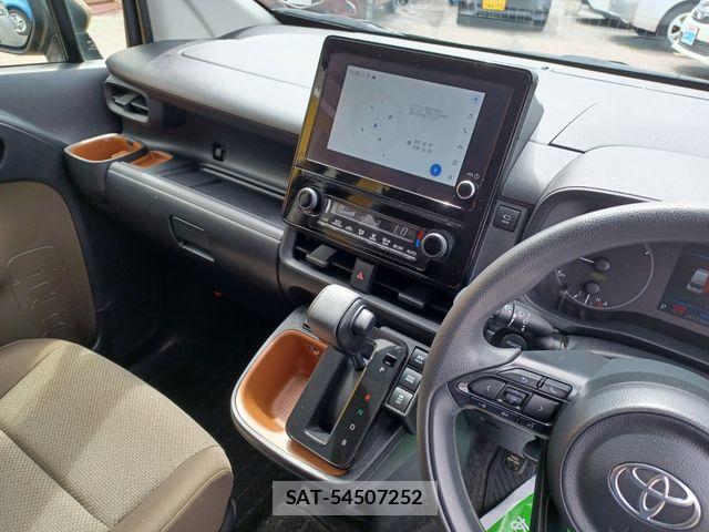 Toyota SIENTA 2024-12 8882164-21