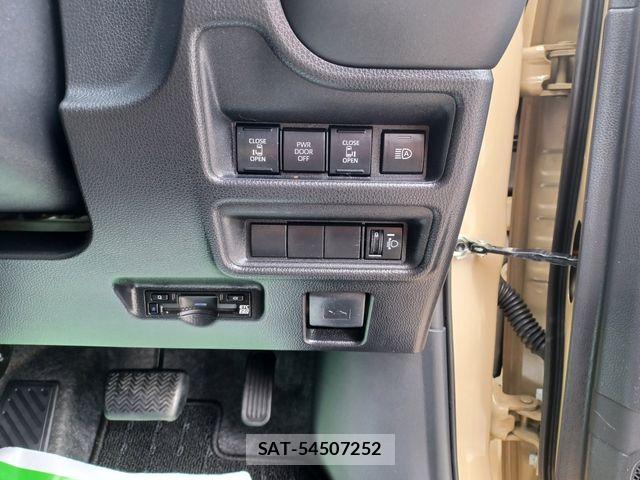 Toyota SIENTA 2024-12 8882164-24
