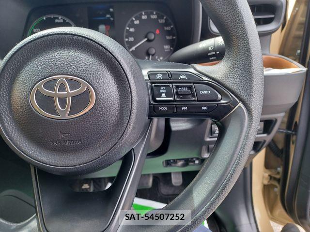 Toyota SIENTA 2024-12 8882164-26