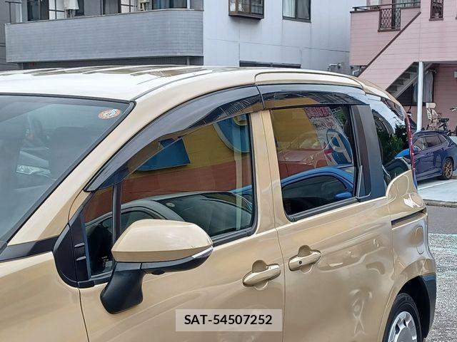 Toyota SIENTA 2024-12 8882164-7