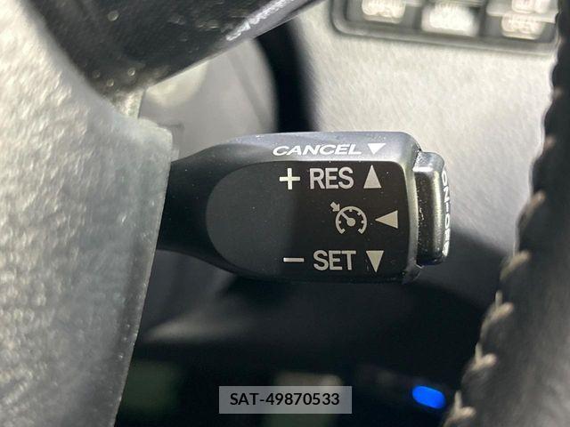 Toyota SIENTA 2022-03 8882168-4