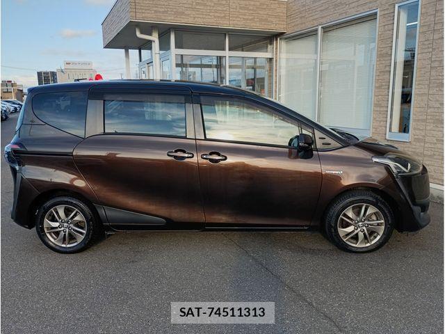 Toyota SIENTA 2015-08 8882184-2
