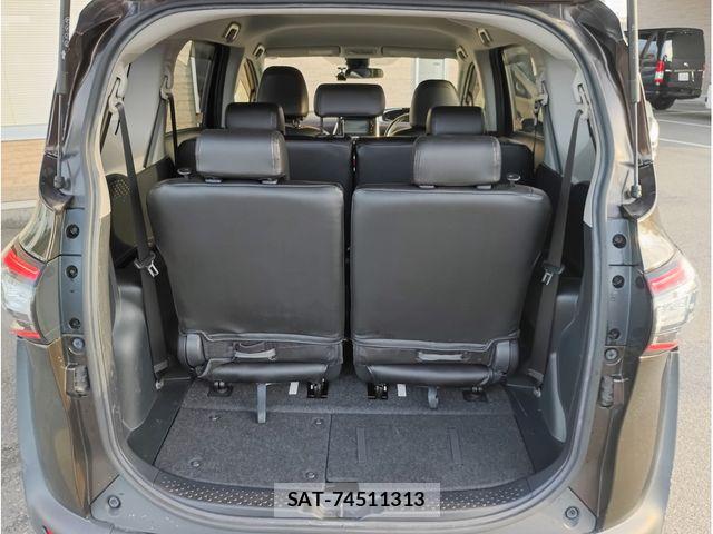 Toyota SIENTA 2015-08 8882184-8